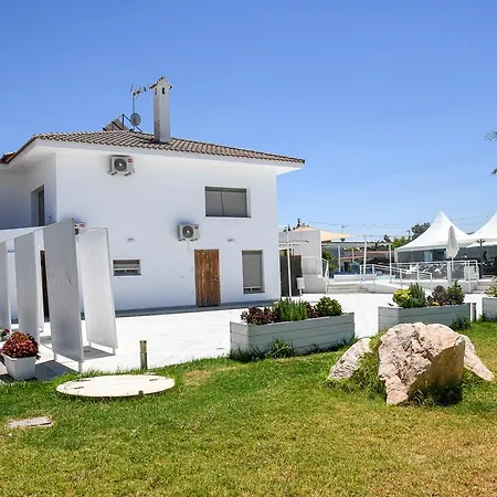 La Villa Blanca Hotel 4*